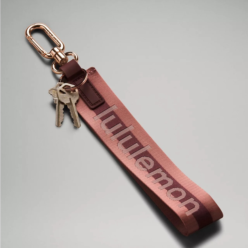 Lululemon Never Lost Keychain Wordmark- Garnet/Spiced Chai/Rose Gold - Picture 5 of 6